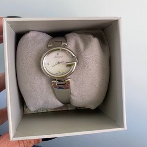 GUCCI GUCCISSIMA YA134503 watch stainless steel